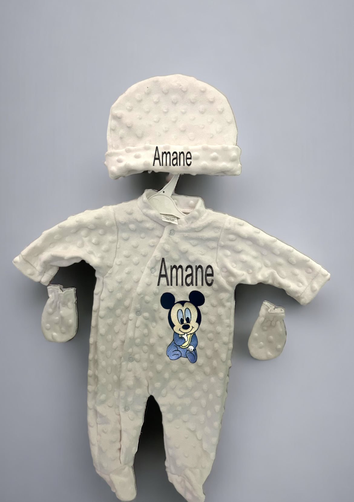 pyjama blanc personnalisé en broderie théme naissance