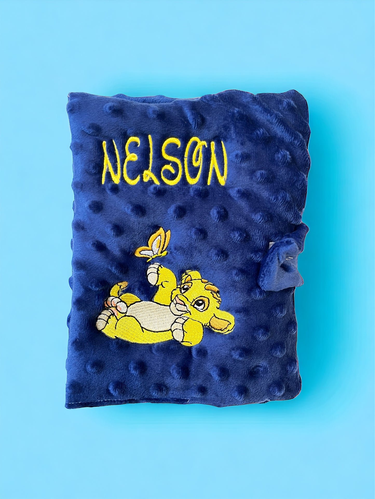 carnet de santé personnalisé en minky bleu marin simba